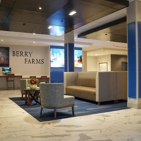 Holiday Inn Express & Suites Franklin - Berry Farms By Ihg Dış mekan fotoğraf