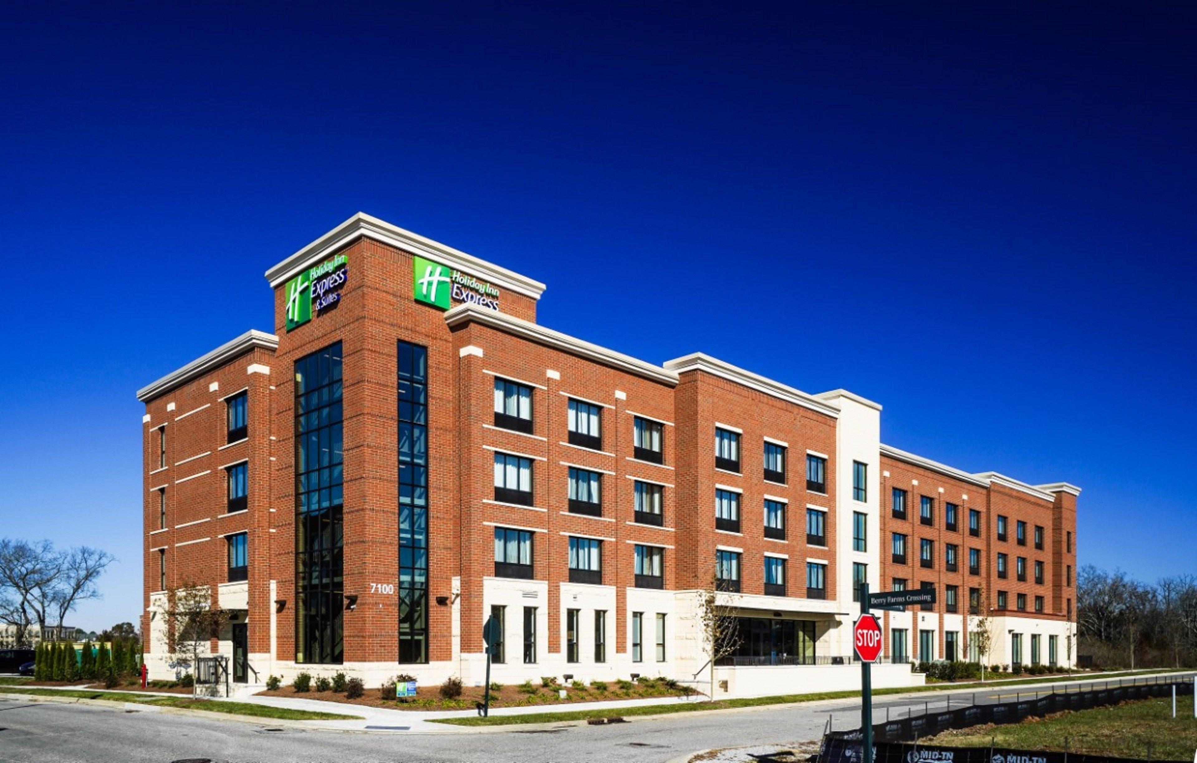 Holiday Inn Express & Suites Franklin - Berry Farms By Ihg Dış mekan fotoğraf