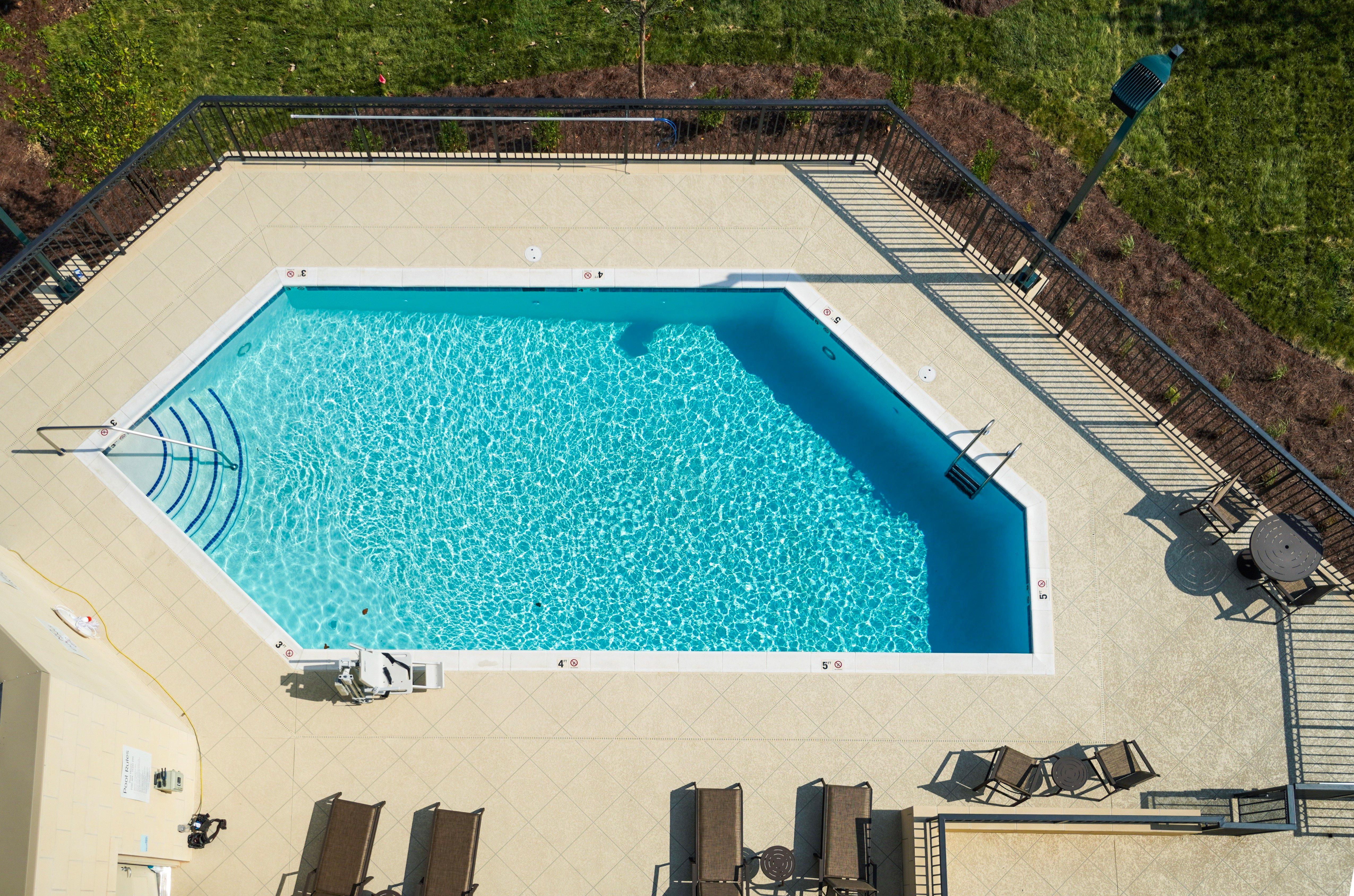Holiday Inn Express & Suites Franklin - Berry Farms By Ihg Dış mekan fotoğraf