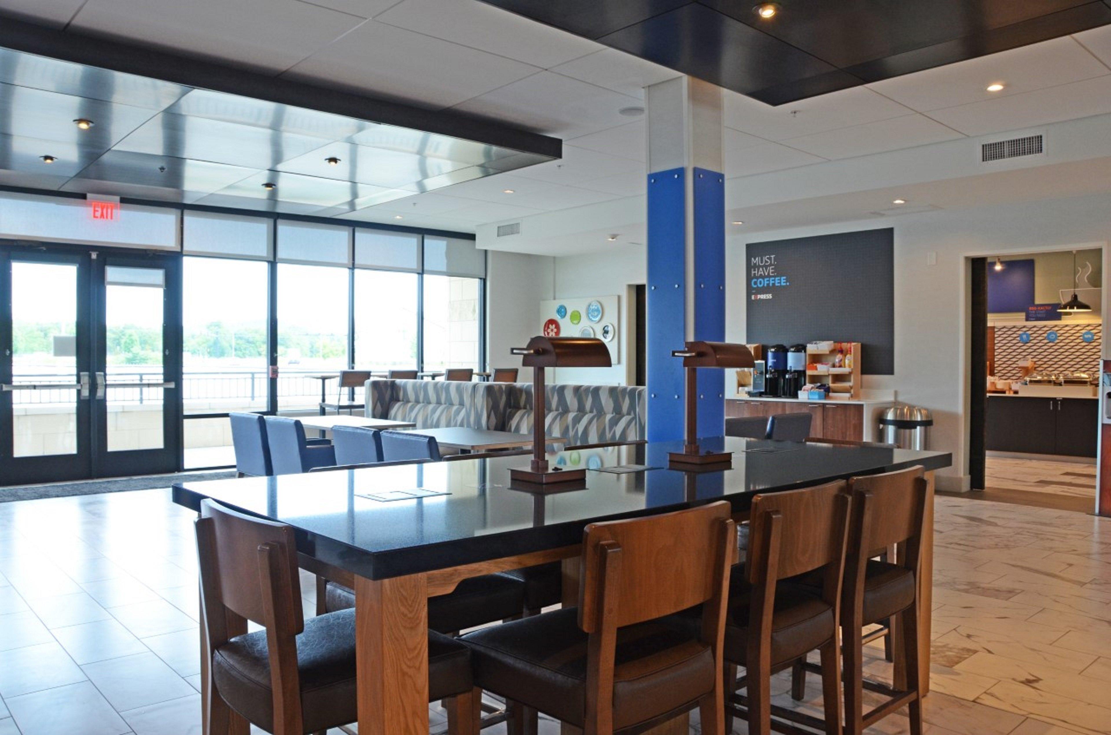 Holiday Inn Express & Suites Franklin - Berry Farms By Ihg Dış mekan fotoğraf